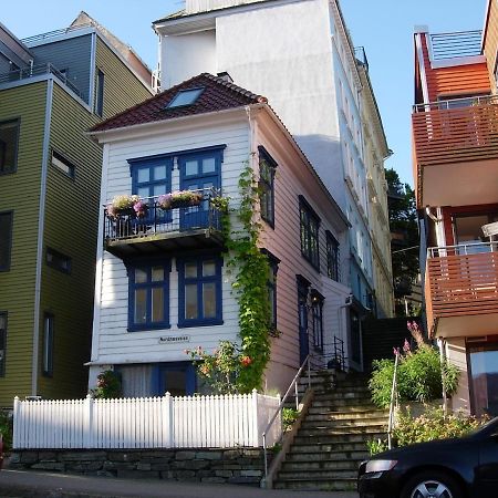 Historic Bergen House, Right In The Middle Of Everything! Extérieur photo